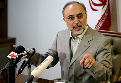 Raid sur la Syrie: «Israël» joue avec le feu, affirme Salehi