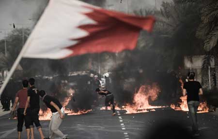 Le Bahreïn s’enflamme, le régime de plus en plus tyrannique
