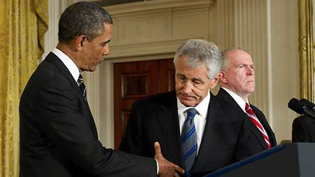 Le départ de Hagel: un limogeage dû aux différends sur «Daech» et Assad. Le départ de Hagel: un limogeage dû aux différends sur «Daech» et Assad