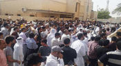 Bahreïn: Prière d’Aïd al-Fitr effectuée devant le domicile du cheikh Issa Qassem

