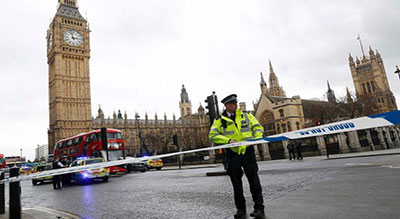 Attaque de Londres: 4 morts et 40 blessés, la piste du terrorisme privilégiée