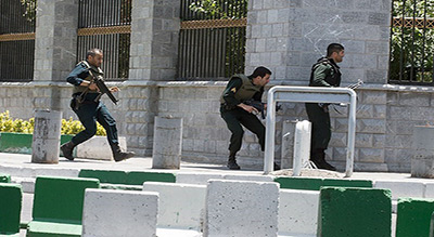 Iran: deux attentats terroristes secouent Téhéran (photos)