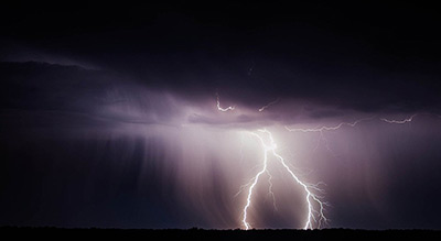France: des pluies diluviennes sur Paris et Nantes, 12 départements en vigilance orange