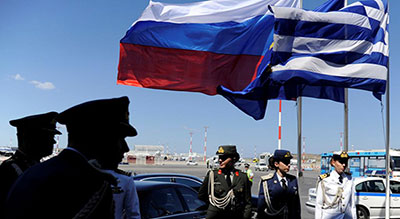Diplomates russes expulsés de Grèce: une «démarche irréfléchie» et inquiétante


