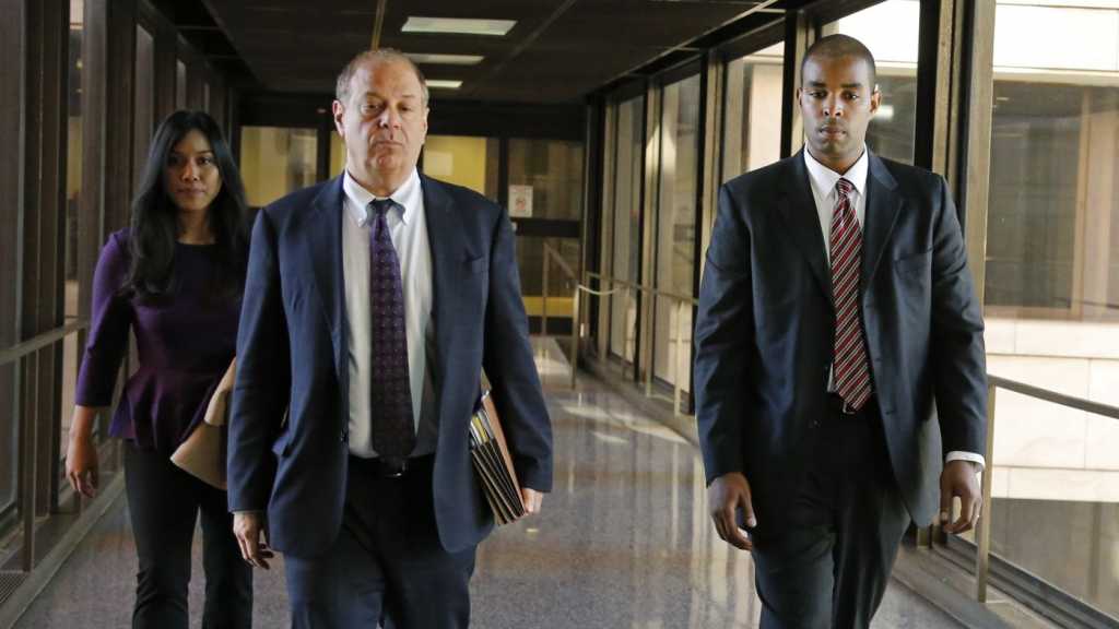 Un agent du FBI condamné à quatre ans de prison pour la fuite d’informations