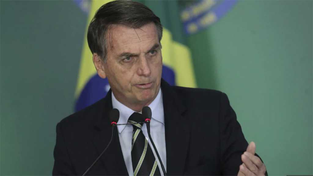 Le président brésilien Jair Bolsonaro facilite l’accès aux armes à feu