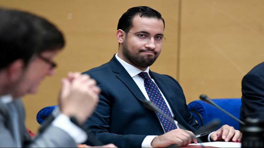 Benalla a utilisé «une vingtaine de fois» ses passeports diplomatiques