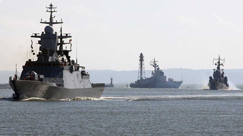La Marine russe escorte deux destroyers américains en mer Baltique