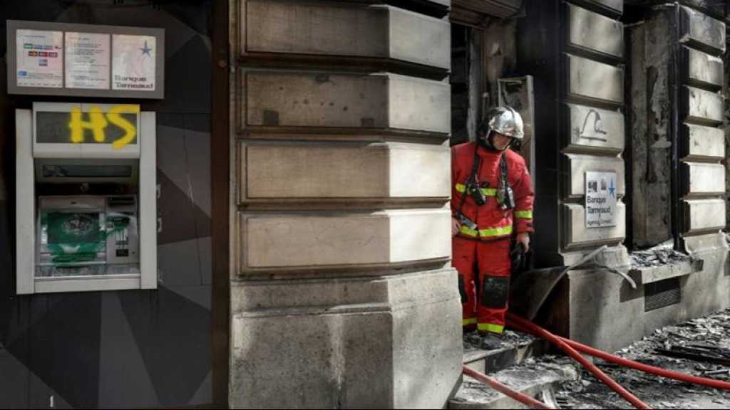 «Gilets jaunes»: les banques françaises appellent à la fin des violences