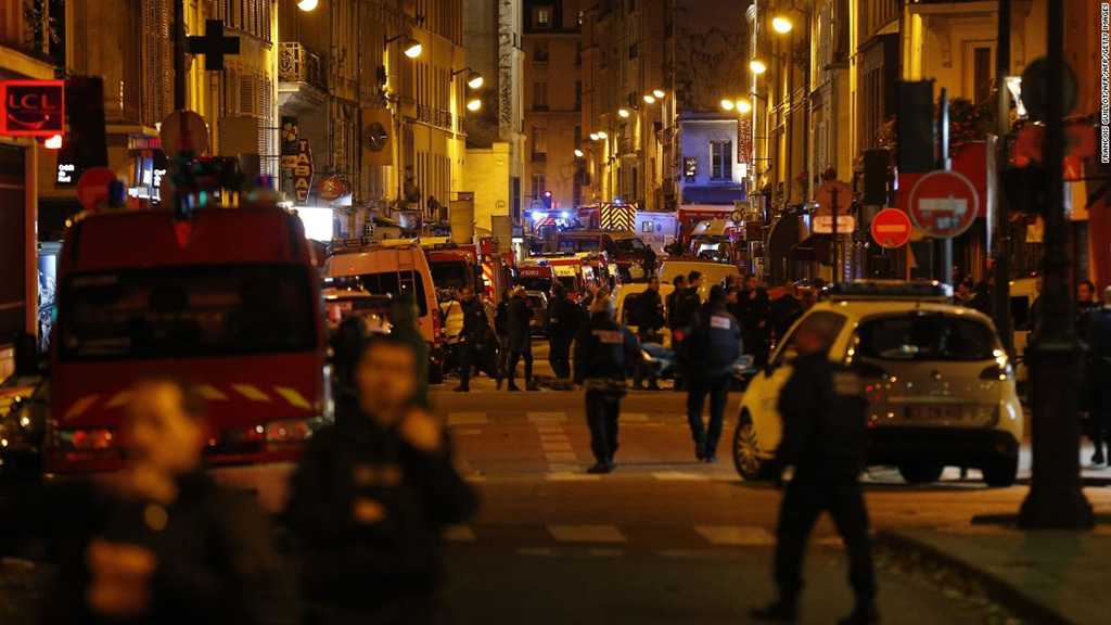 Un homme armé aurait pu sauver de nombreuses vies au Bataclan, insiste Trump