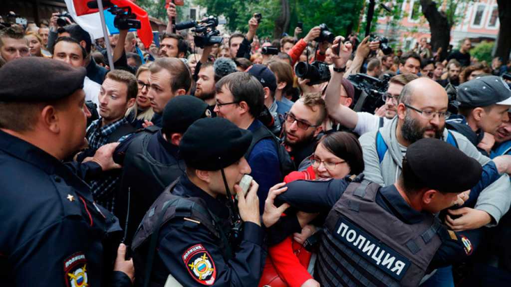 Russie : l’opposition manifeste à Moscou avec une forte présence policière
