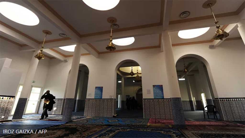 Mosquée: «attaque odieuse», «la République ne tolèrera jamais la haine» (Macron)