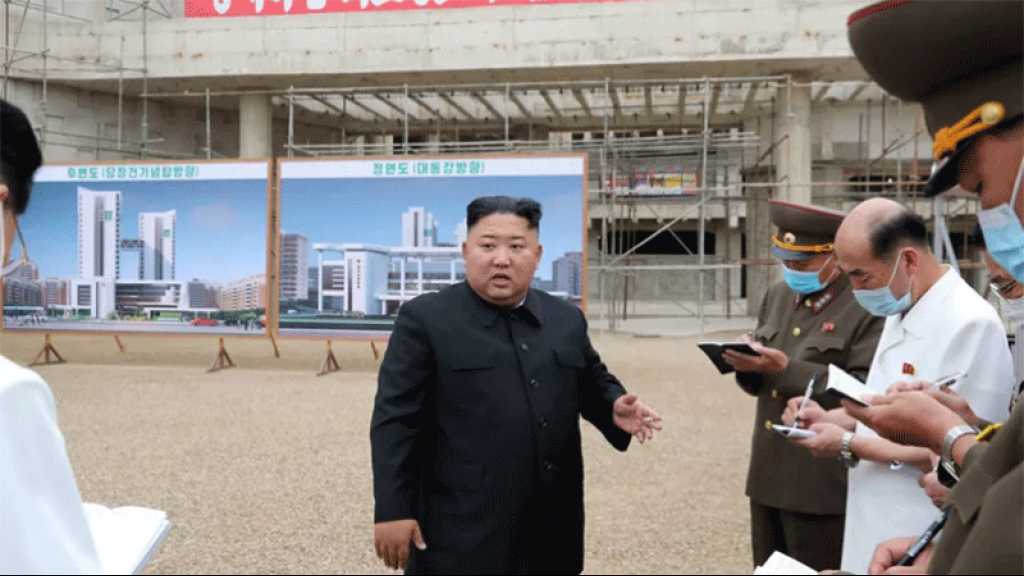 Kim Jong-un réprimande les responsables du chantier d’un grand hôpital à Pyongyang