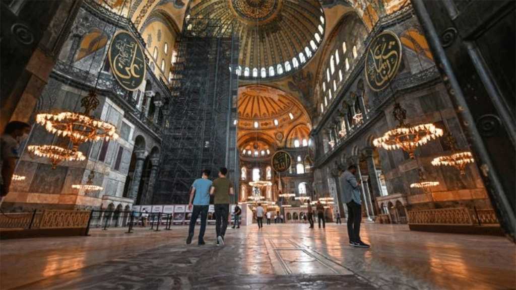 Velayati a félicité la Turquie pour la reconversion de Sainte-Sophie en mosquée