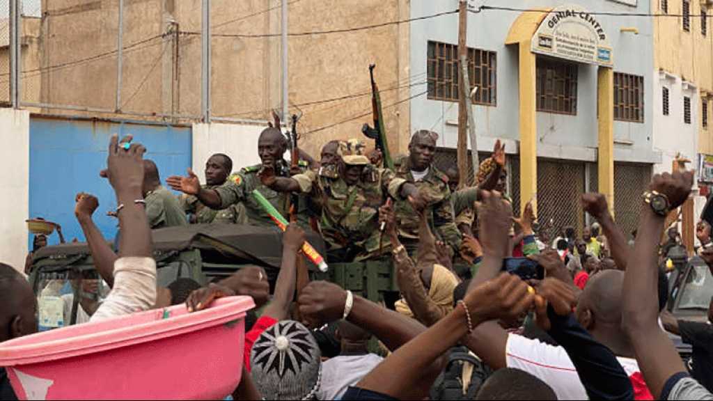 Mali: libération des personnalités civiles et militaires arrêtées lors du coup d’État