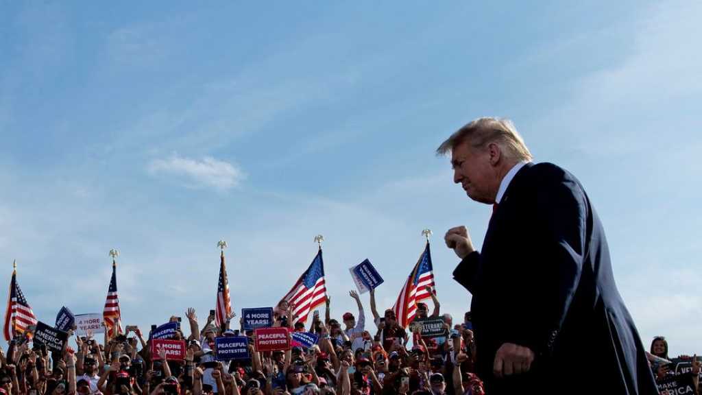 Etats-Unis: en campagne, Trump prédit «une vague» républicaine, malgré les sondages