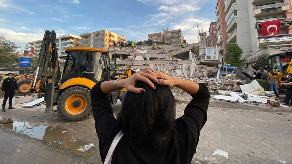 Un puissant séisme secoue la Turquie et la Grèce, au moins 26 morts et  plus de 800 blessés