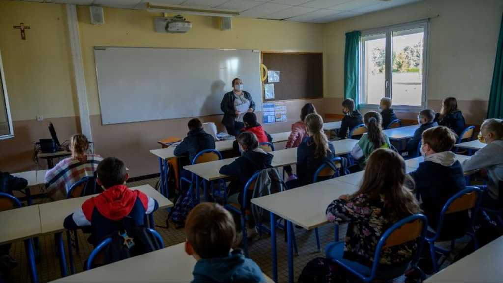 Coronavirus: contaminations des élèves et professeurs «maîtrisées» en France