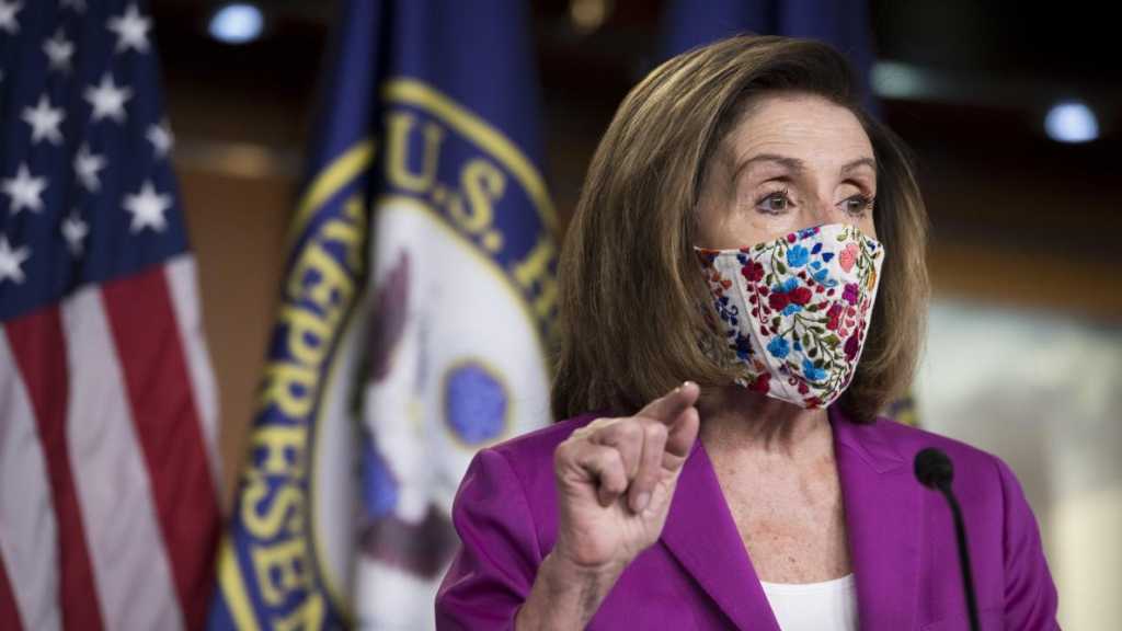 Pelosi dit avoir discuté avec l’armée des moyens d’empêcher Trump d’utiliser les codes nucléaires