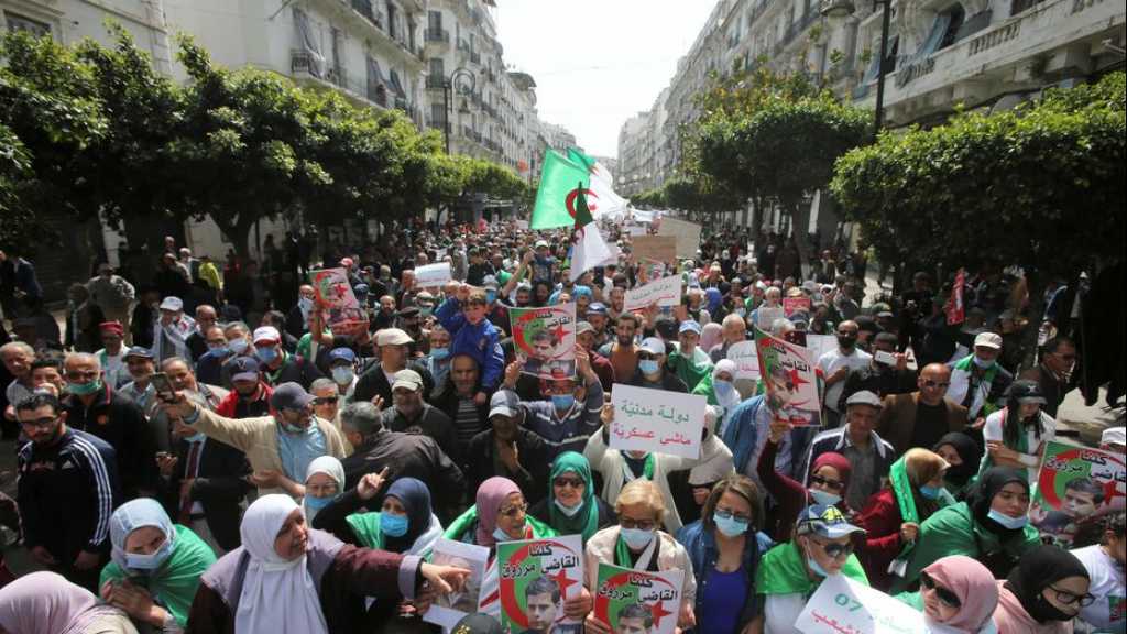 Algérie: le pouvoir hausse le ton contre les manifestants du Hirak