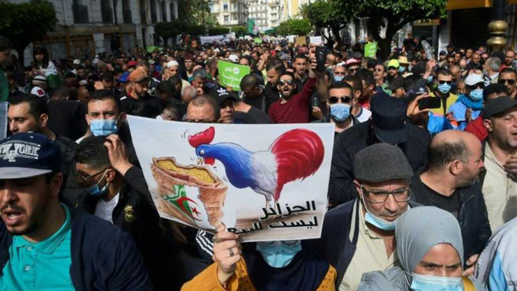 Algérie: slogans antifrançais et appel à l’unité lors d’une marche du Hirak