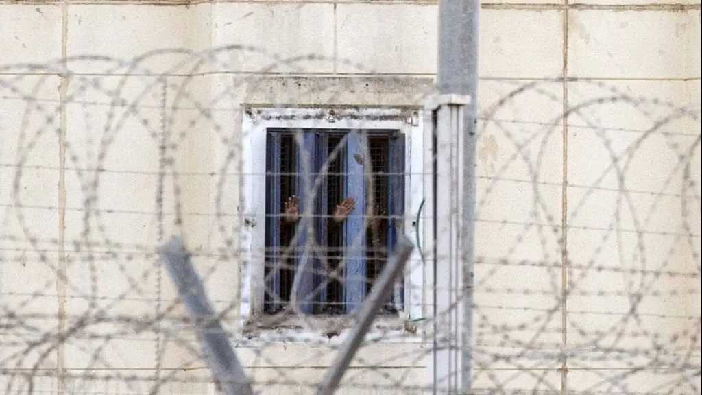  L’occupation israélienne isole 14 prisonniers dans des conditions difficiles 