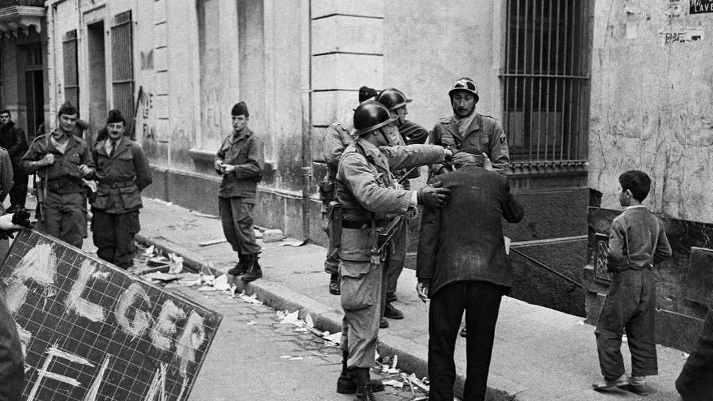 La France va ouvrir «avec 15 ans d’avance» ses archives sur la guerre d’Algérie