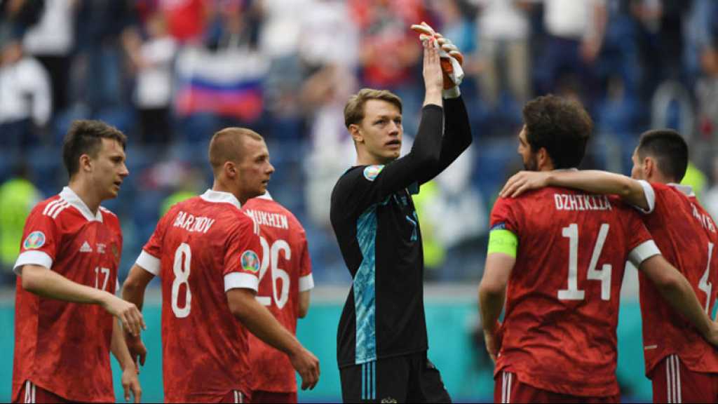 Conflit en Ukraine: la Russie exclue de la Coupe du monde de football