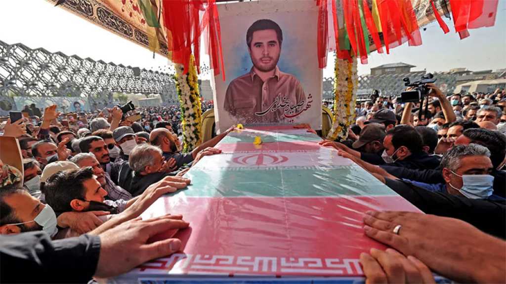 Des milliers d’Iraniens aux funérailles d’un colonel assassiné à Téhéran