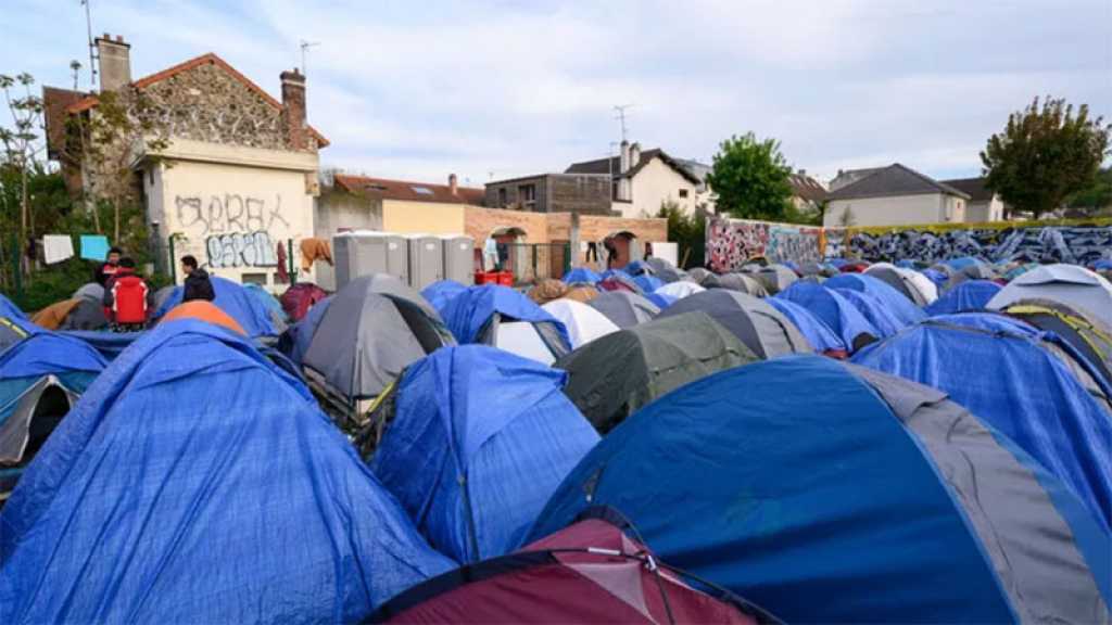 Évacuation à Paris d’un campement de jeunes migrants isolés
