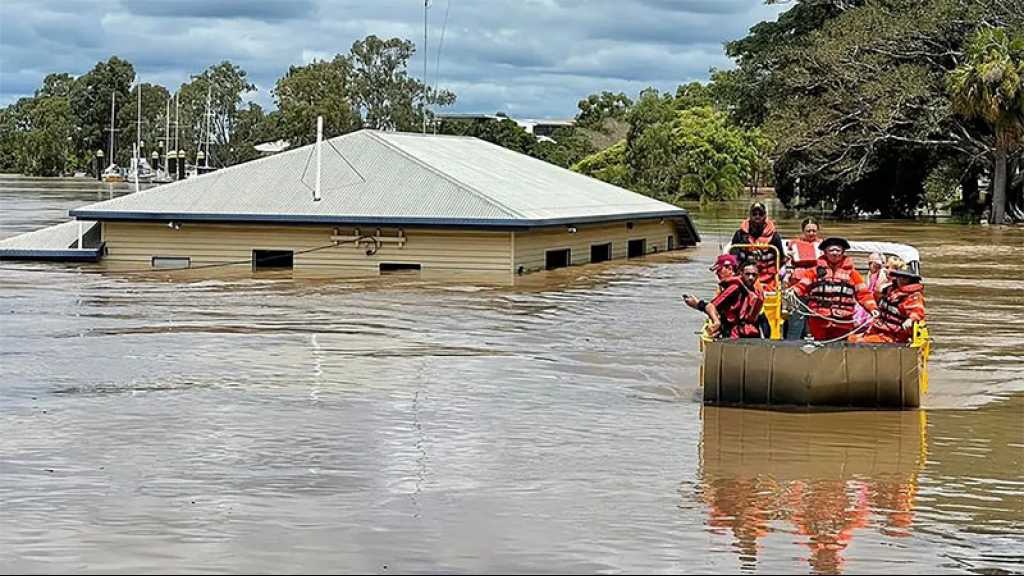 Inondations en Australie: plus de 100 personnes secourues sur les toits