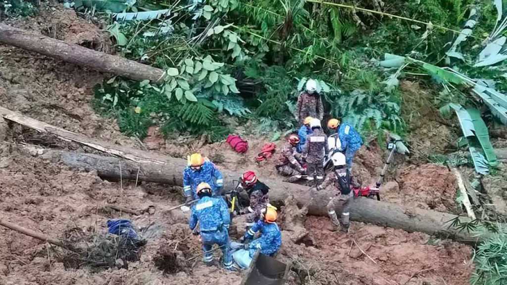 Glissement de terrain en Malaisie: au moins 19 morts, des dizaines de disparus