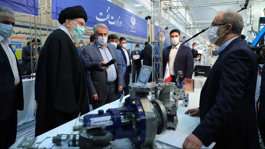 Sayed Khamenei visite l’exposition de l’innovation industrielle à Téhéran (photos)