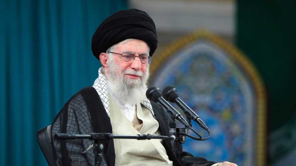 Sayyed Khamenei : La Révolution islamique a sauvé l’Iran du déclin moral et politique