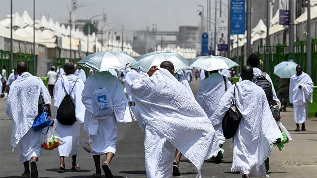 Les pèlerins musulmans convergent vers Mina, étape majeure du hajj à La Mecque
