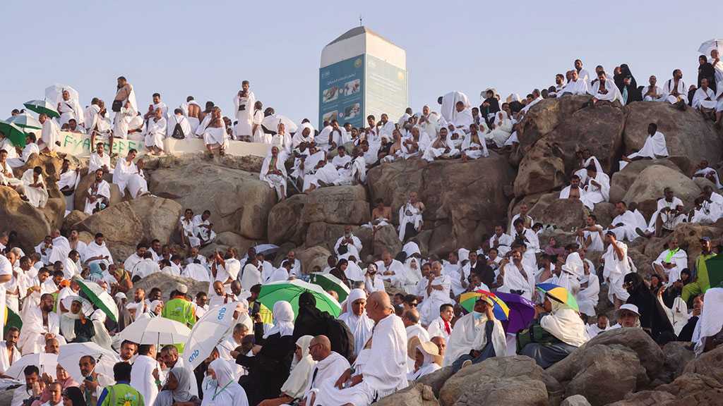 Sur le Mont Arafat, les pèlerins accomplissent le rite le plus important du hajj