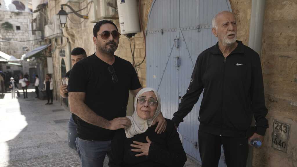 Une famille palestinienne expulsée de sa maison à AlQods occupée au profit de colons