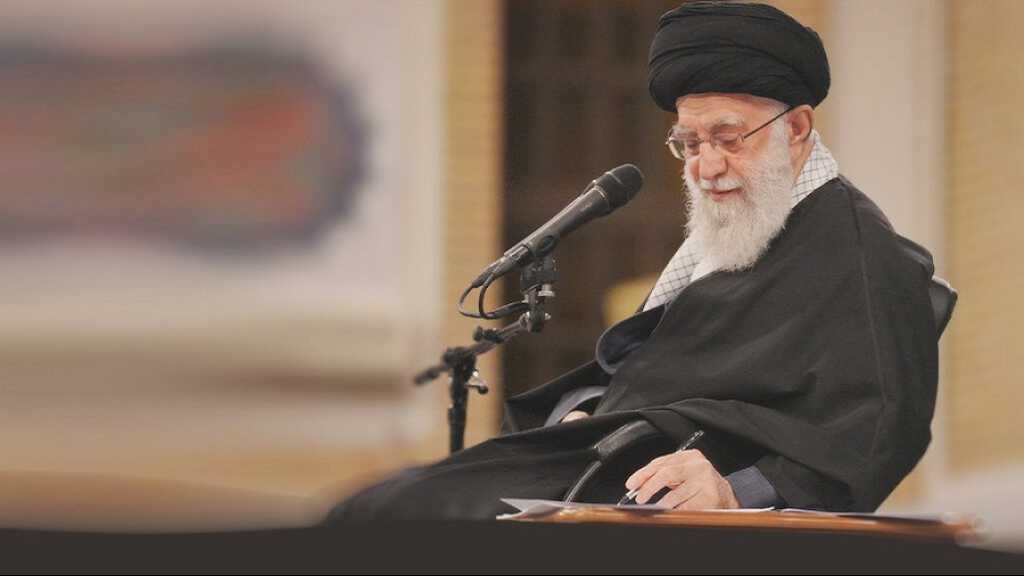 L’Imam Khamenei : L’esprit et le chemin de sayyed Nasrallah continueront de briller et de guider les fidèles