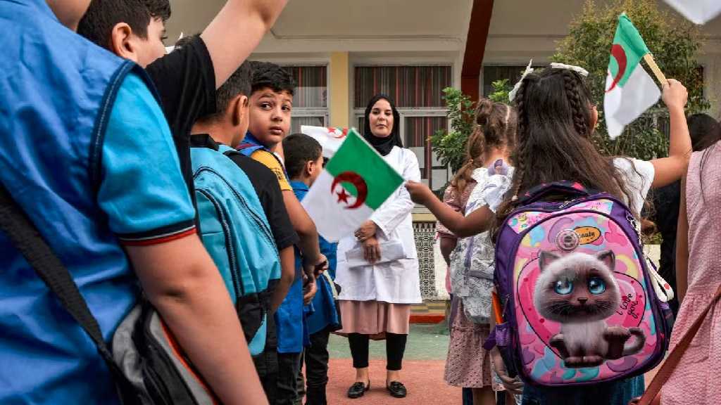 L’Algérie interdit toute aide française aux écoles privées