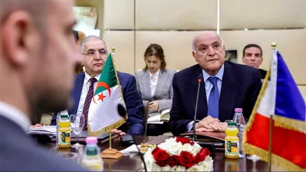 L’Algérie expulse 12 agents de l’ambassade de France, Paris menace de «répondre immédiatement»