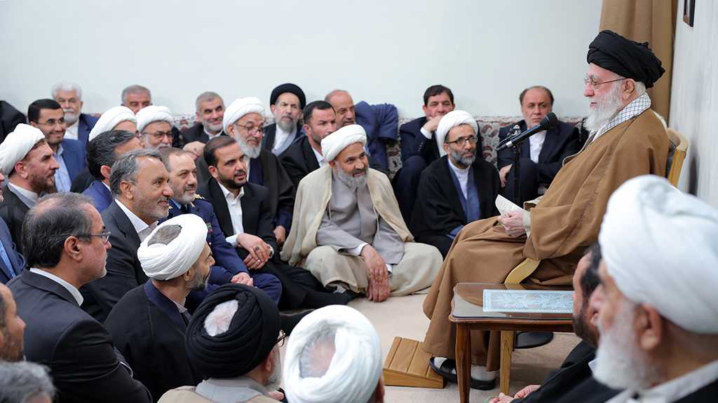 L’imam Khamenei: Les discussions d’Oman ont été bonnes, le manque de confiance persiste