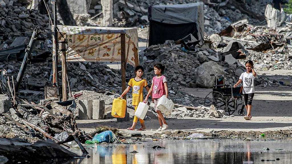 «Israël» prive délibérément Gaza d’eau potable, dénonce MSF