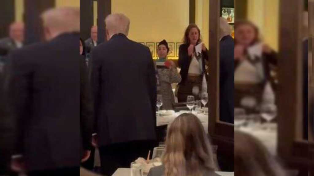 États-Unis: Donald Trump hué et qualifié de «Hitler de notre époque» dans un restaurant de Washington