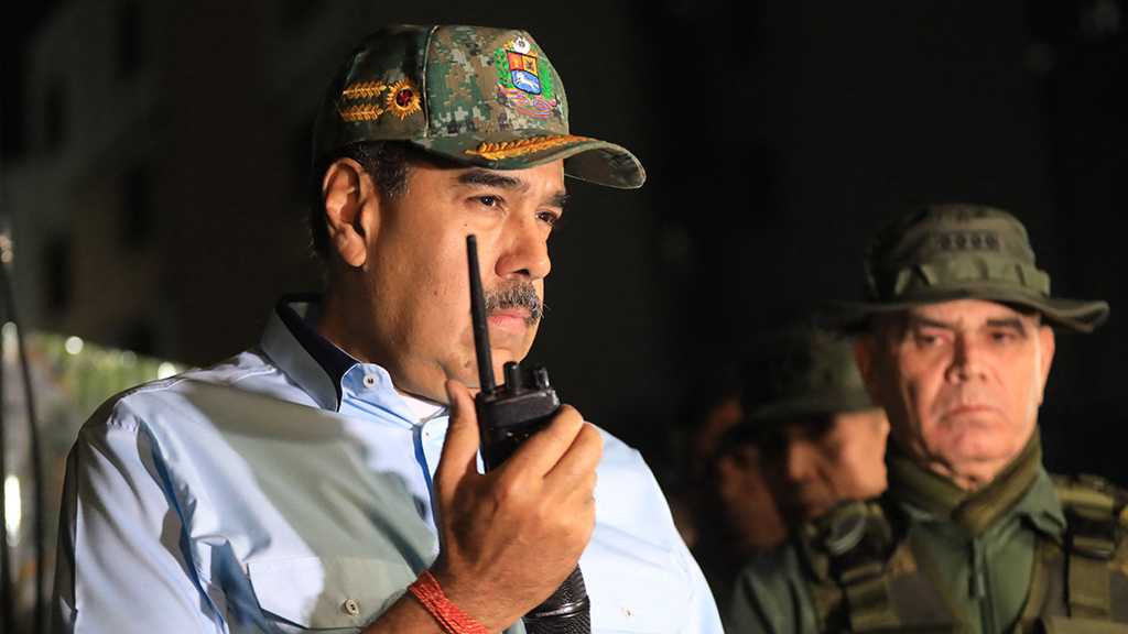 Venezuela: Maduro appelle la population à se rendre dans les casernes «pour apprendre à tirer»