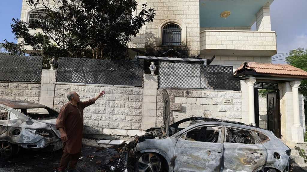 Cisjordanie occupée: Des colons incendient des véhicules et attaquent une mosquée